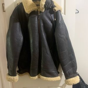 Shearling winter coat in good condition no holes asking $750